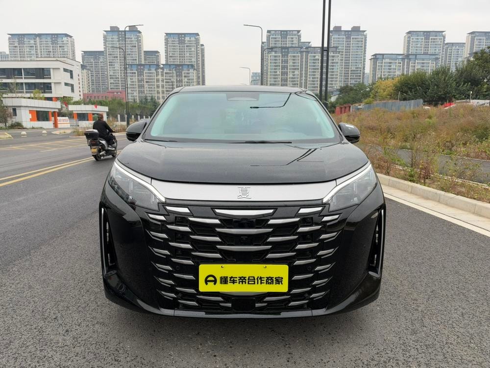 BYD Xia 2025 — фото автомобиля 1
