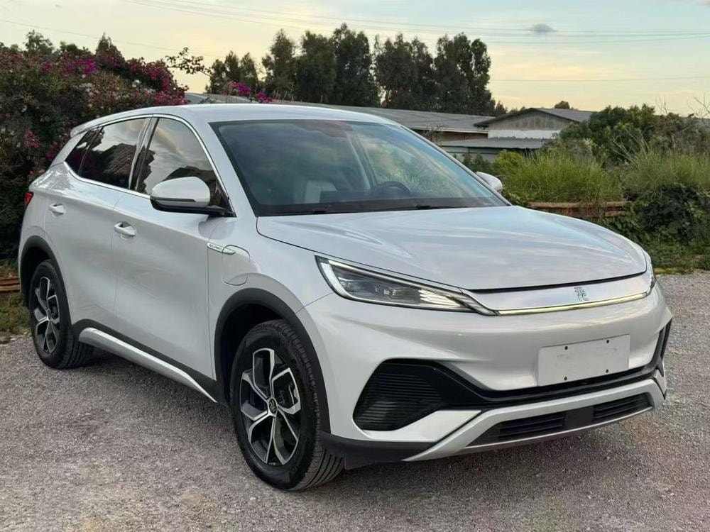 BYD Yuan PLUS 2022 — фото автомобиля 1
