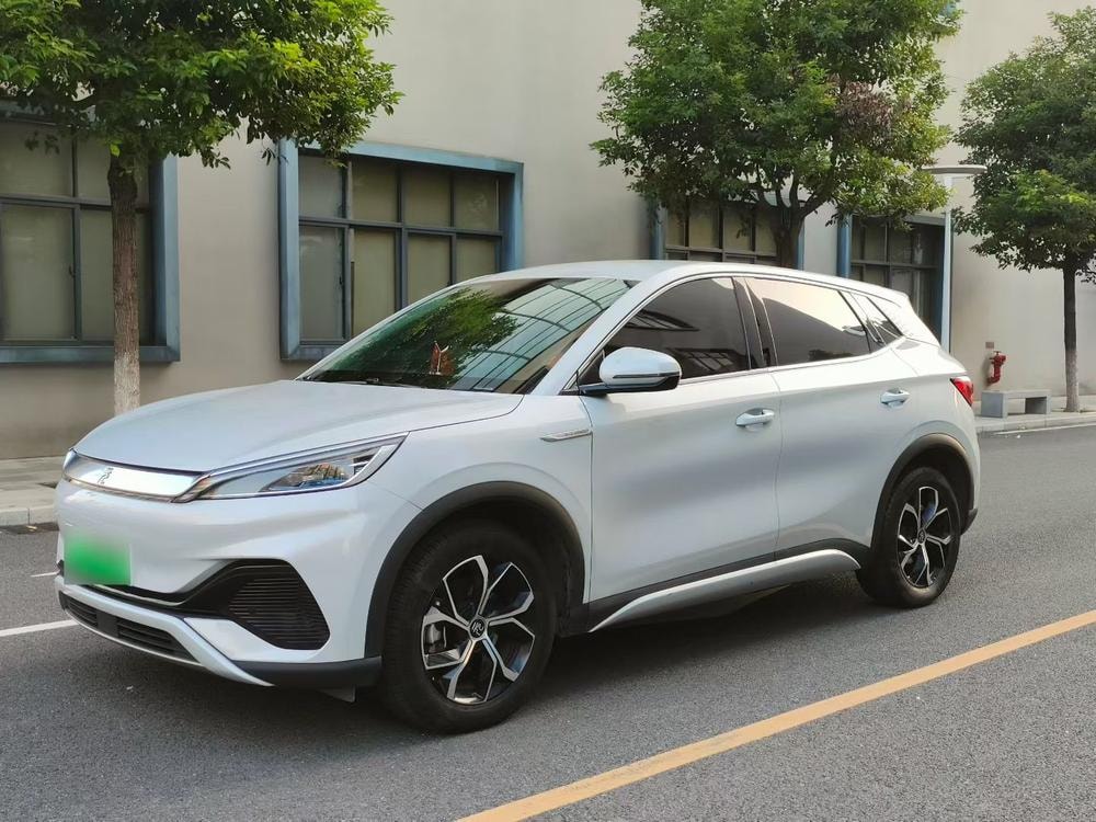 BYD Yuan PLUS 2022 — фото автомобиля 1