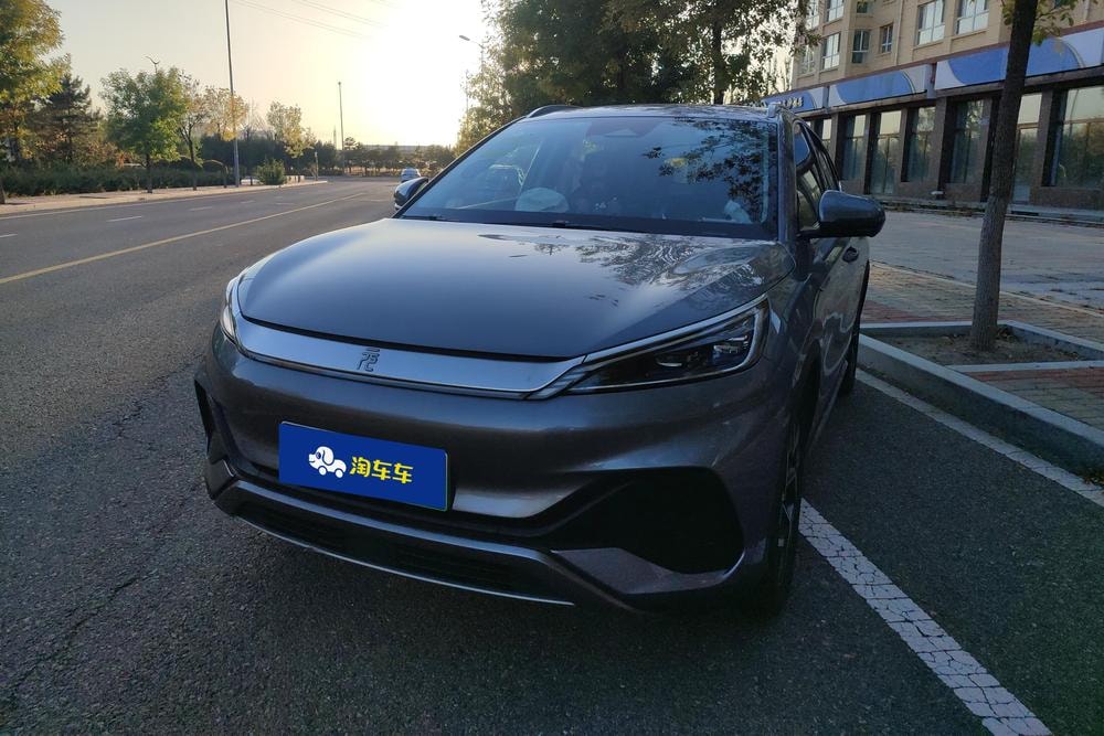 BYD Yuan PLUS 2022 — фото автомобиля 1