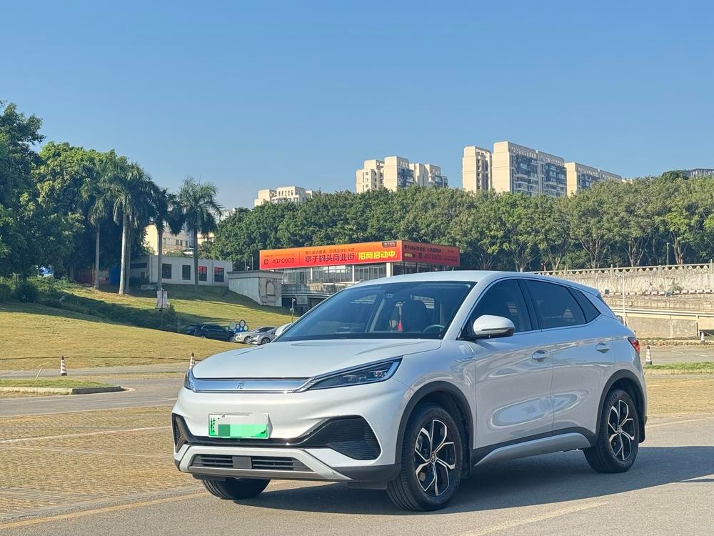 BYD Yuan PLUS 2022 — фото автомобиля 1