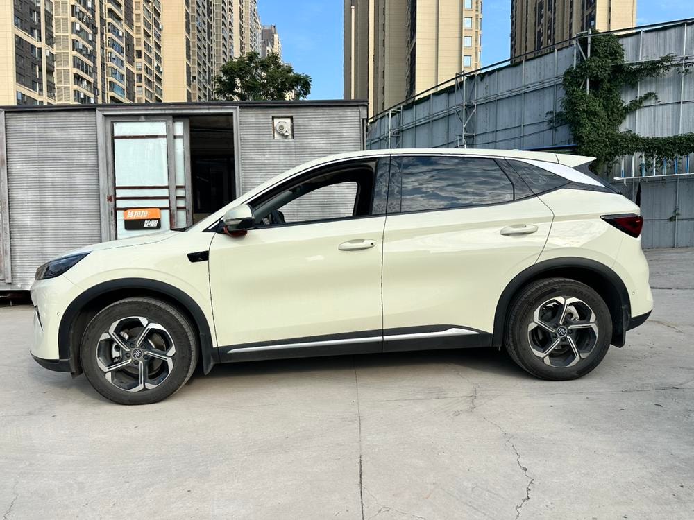 BYD Yuan PLUS 2025 — фото автомобиля