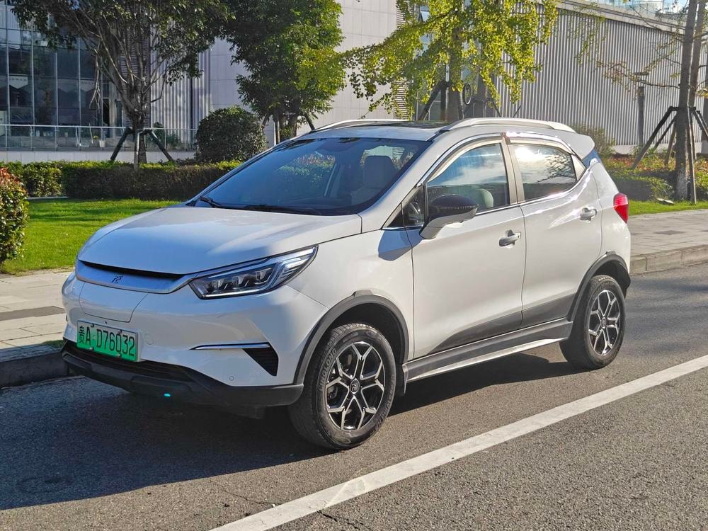 BYD Yuan Pro 2021 — фото автомобиля