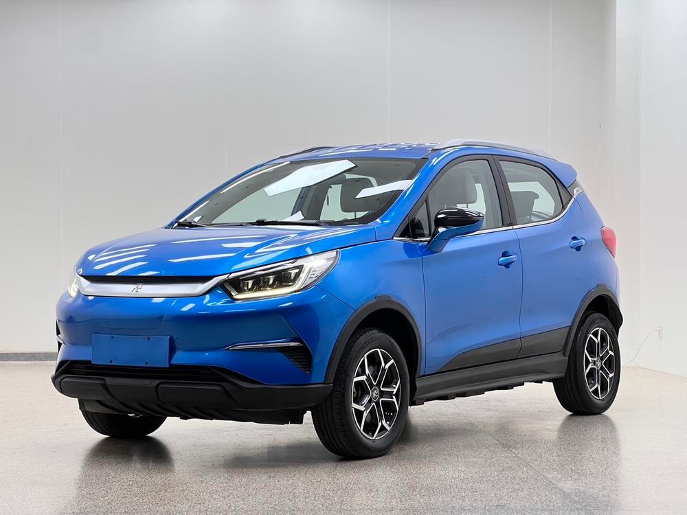 BYD Yuan Pro 2021 — фото автомобиля 1