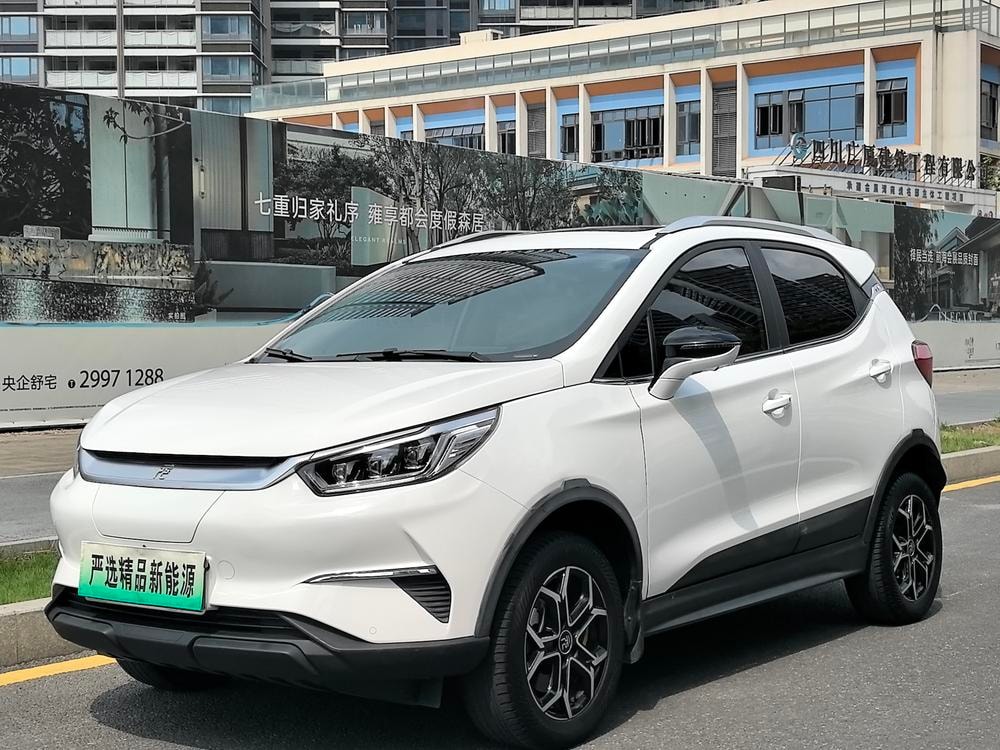 BYD Yuan Pro 2021 — фото автомобиля