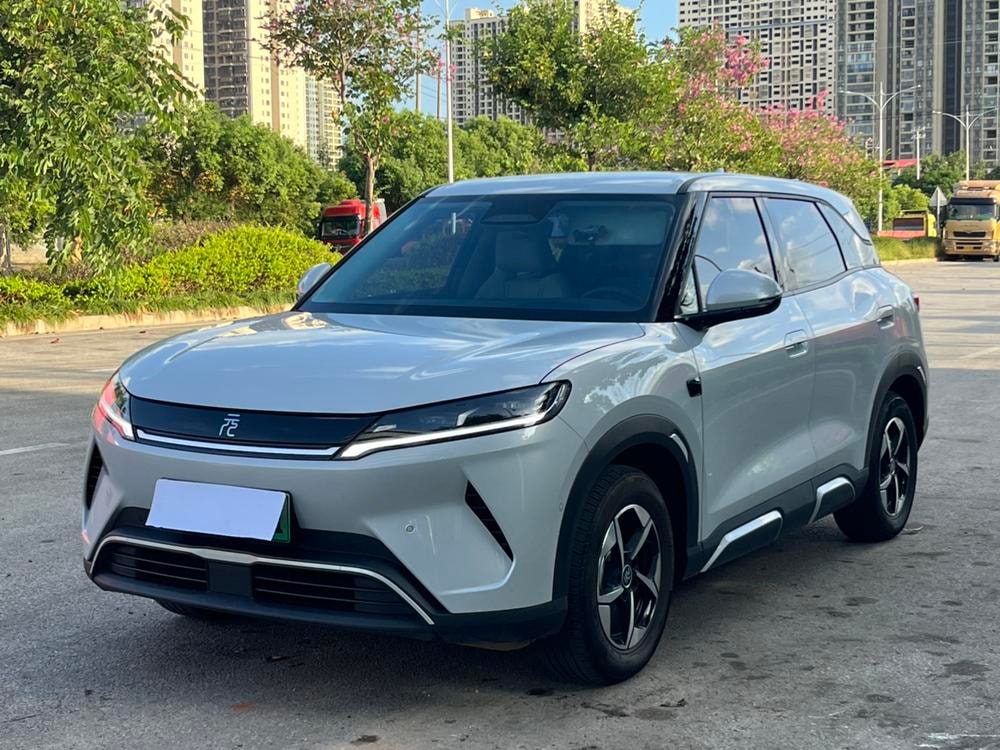 BYD Yuan UP 2025 — фото автомобиля 1