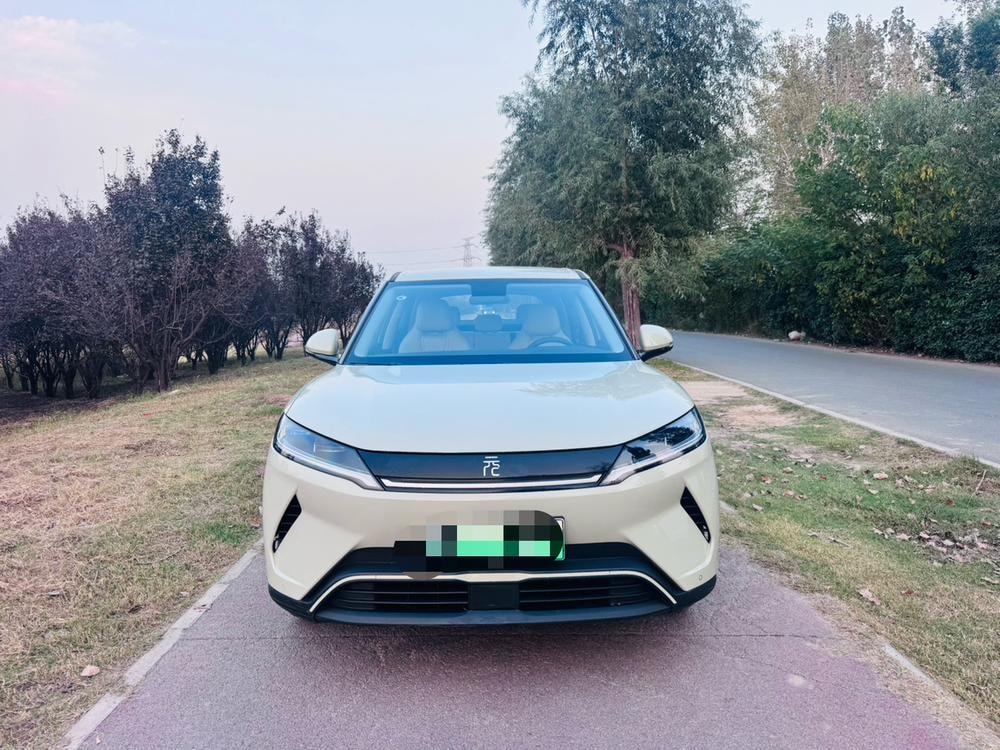 BYD Yuan UP 2025 — фото автомобиля 1