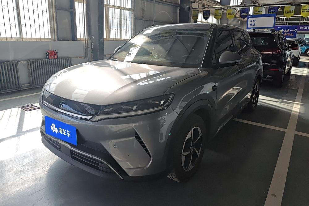 BYD Yuan UP 2025 — фото автомобиля