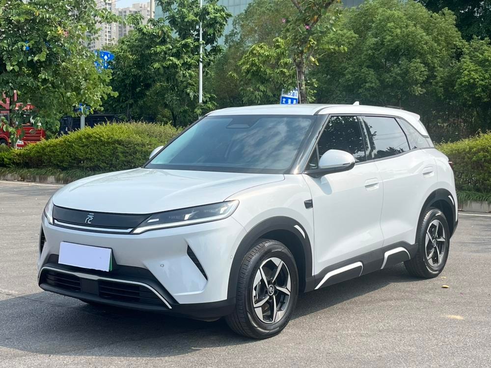 BYD Yuan UP 2025 — фото автомобиля