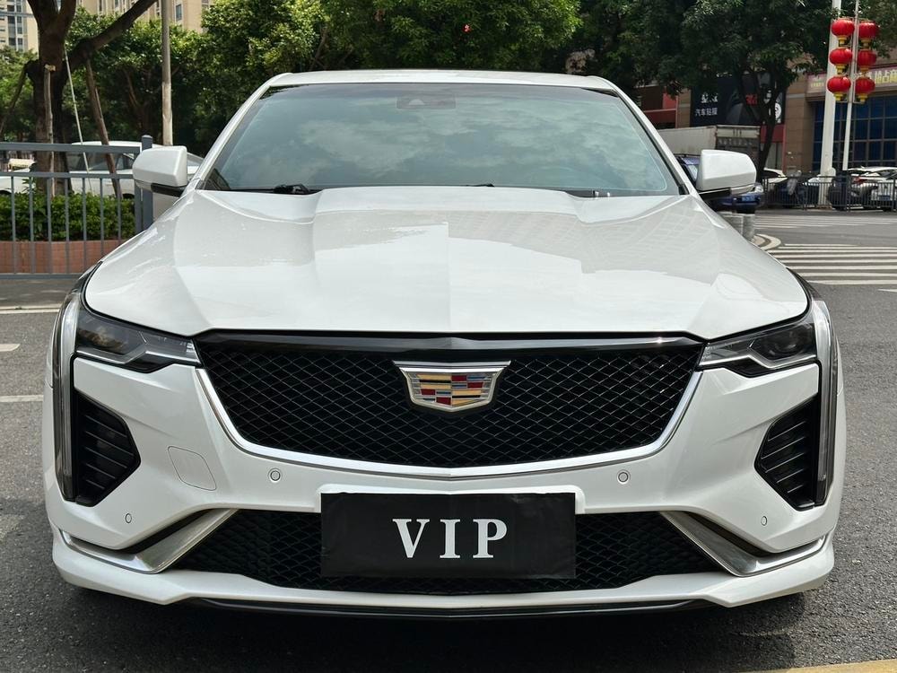Cadillac CT4 2020 — фото автомобиля