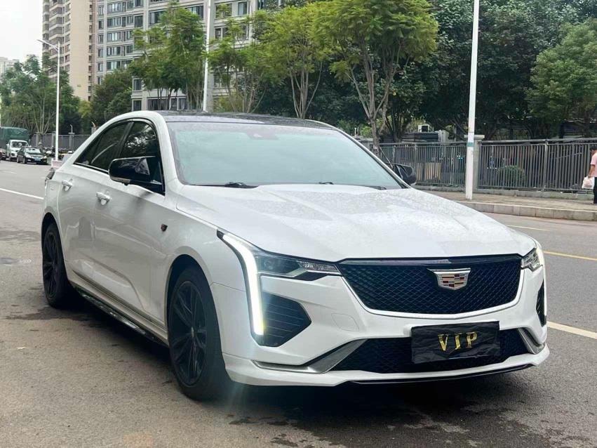 Cadillac CT4 2020 — фото автомобиля 1