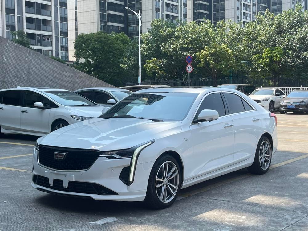Cadillac CT4 2021 — фото автомобиля