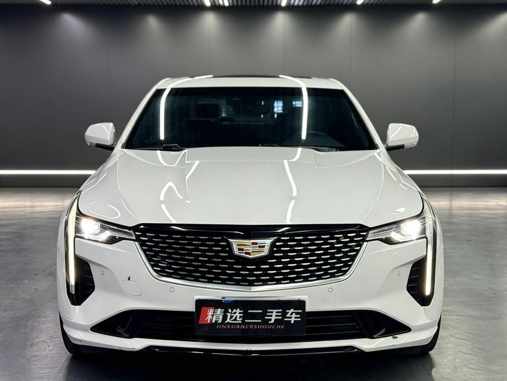 Cadillac CT4 2021 — фото автомобиля