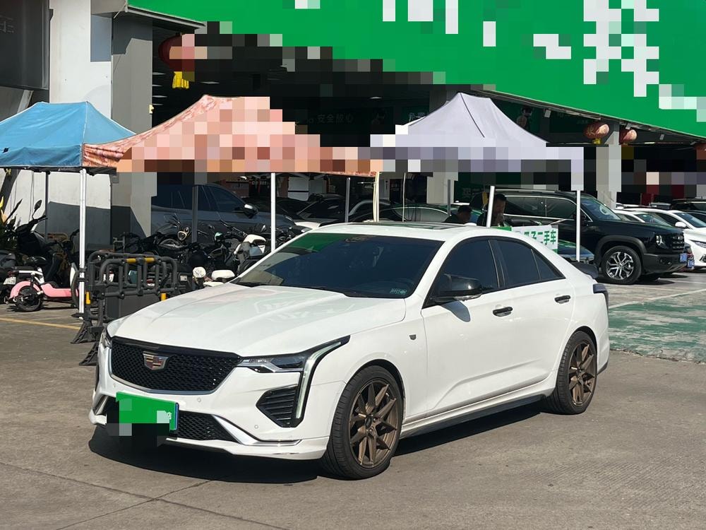Cadillac CT4 2020 — фото автомобиля