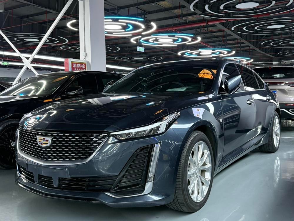 Cadillac CT5 2021 — фото автомобиля