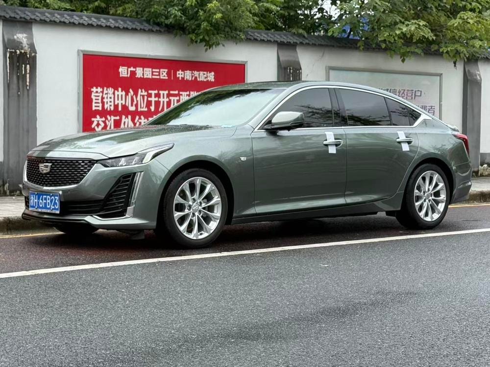 Cadillac CT5 2023 — фото автомобиля