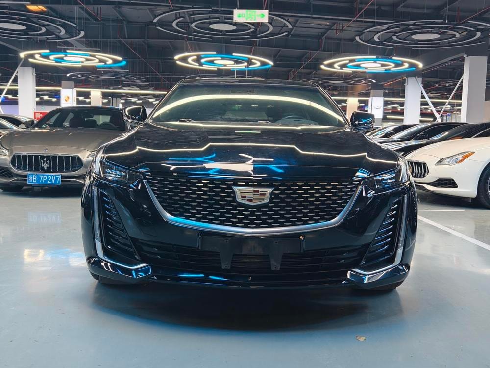 Cadillac CT5 2022 — фото автомобиля