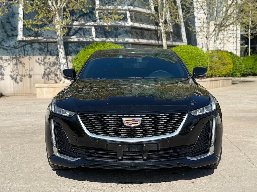 Cadillac CT5 2022 — фото автомобиля 1