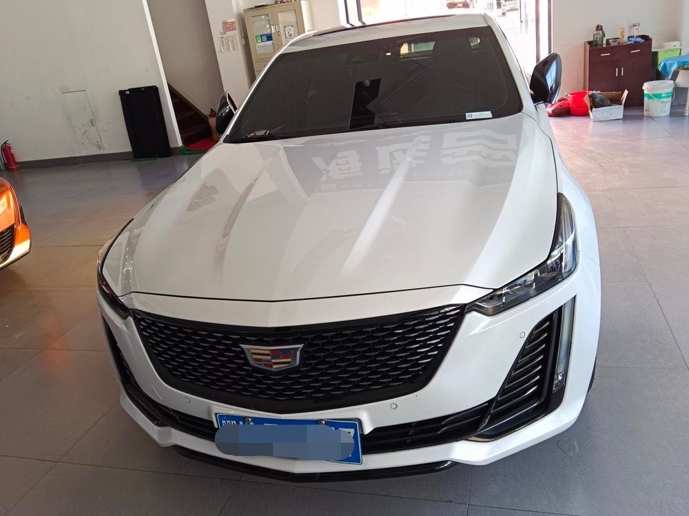 Cadillac CT5 2022 — фото автомобиля