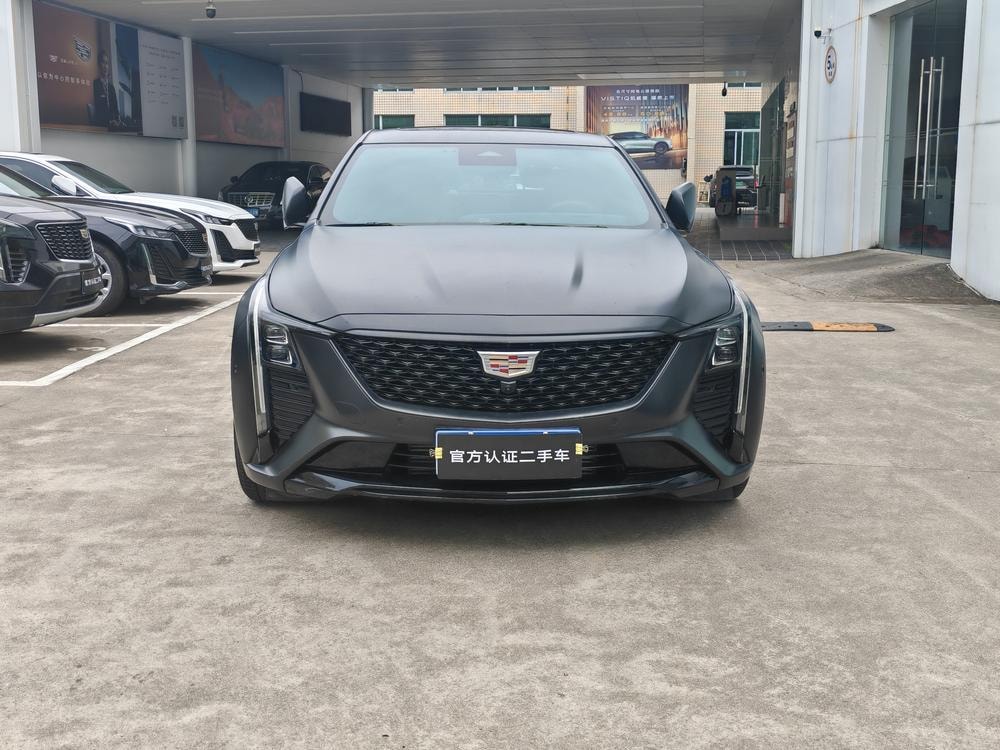 Cadillac CT5 2025 — фото автомобиля