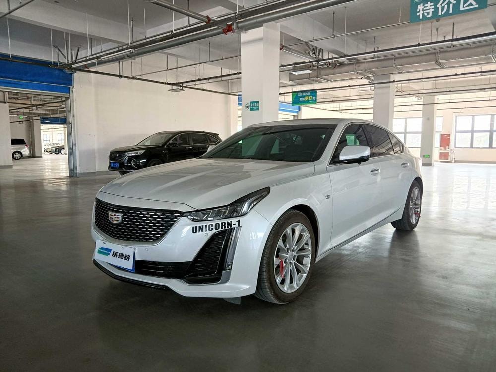 Cadillac CT5 2023 — фото автомобиля 1