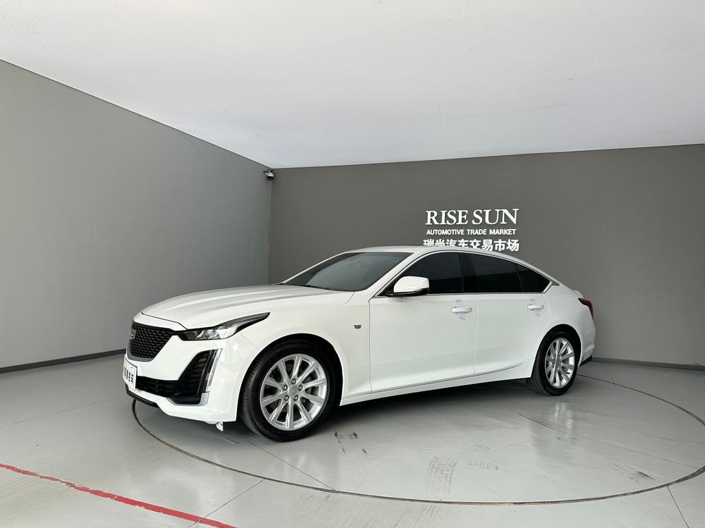 Cadillac CT5 2022 — фото автомобиля