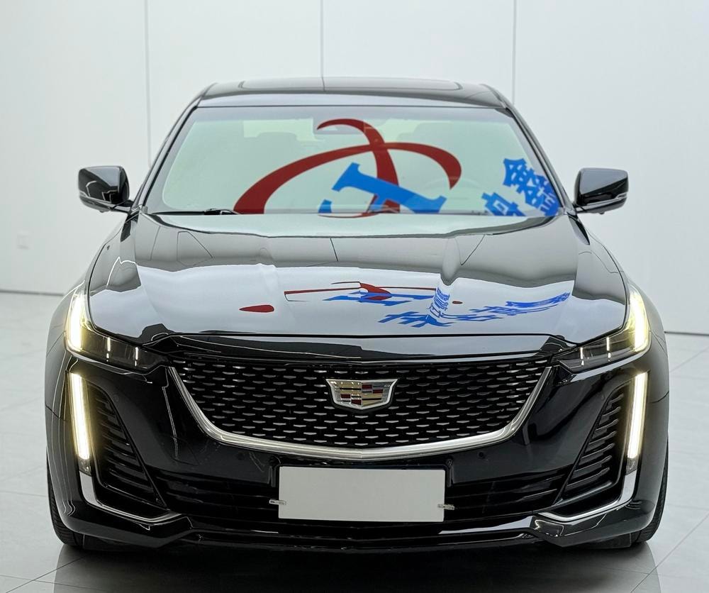 Cadillac CT5 2021 — фото автомобиля 1