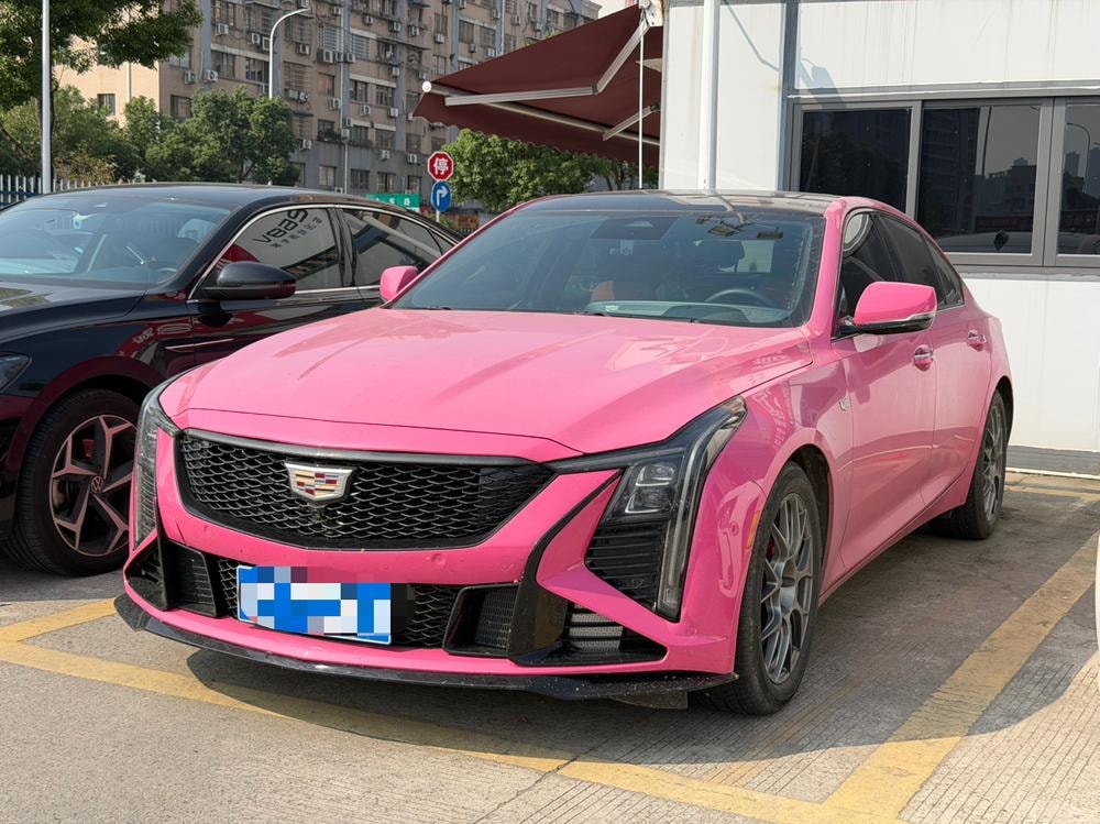 Cadillac CT5 2024 — фото автомобиля