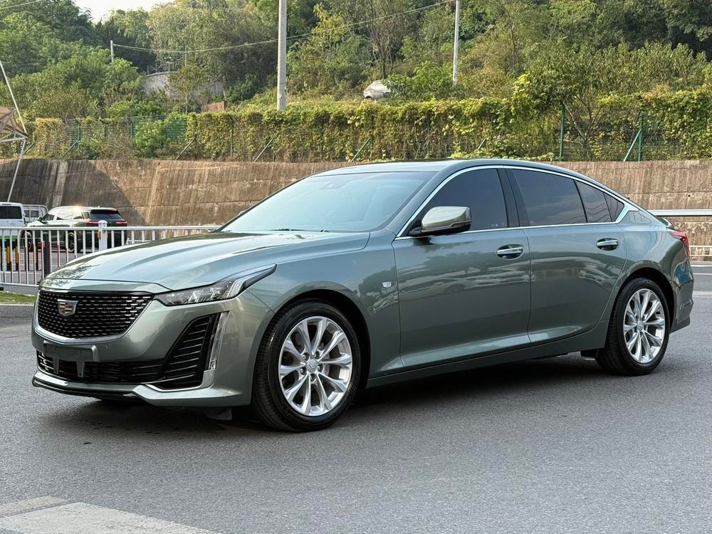 Cadillac CT5 2023 — фото автомобиля