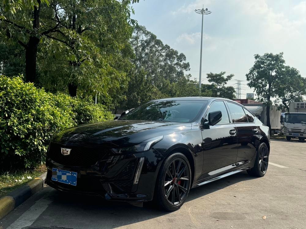 Cadillac CT5 2023 — фото автомобиля