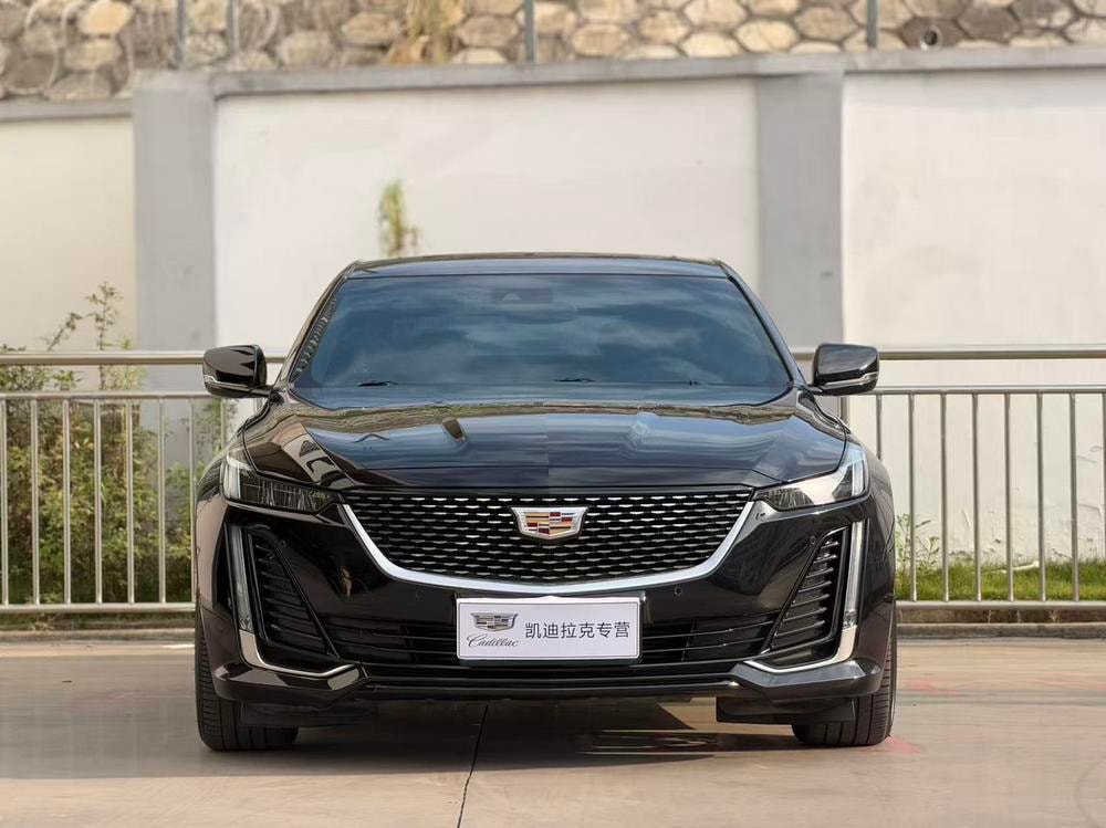 Cadillac CT5 2022 — фото автомобиля