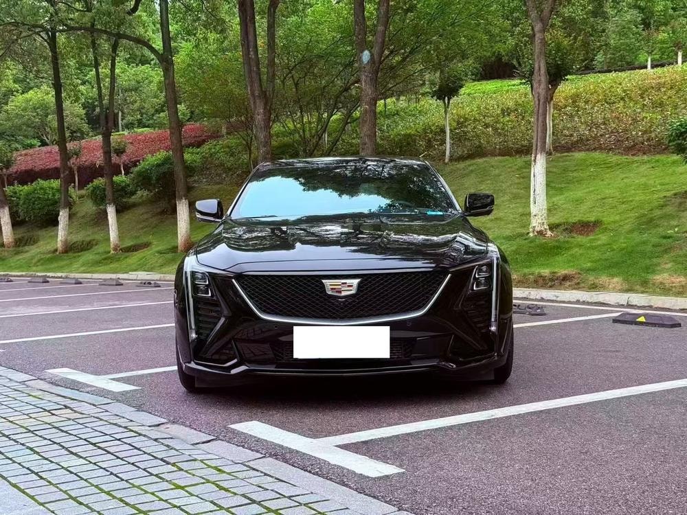 Cadillac CT5 2024 — фото автомобиля