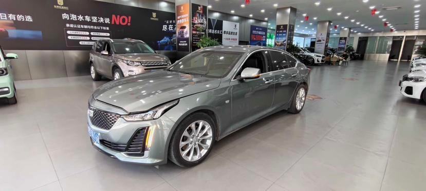 Cadillac CT5 2023 — фото автомобиля