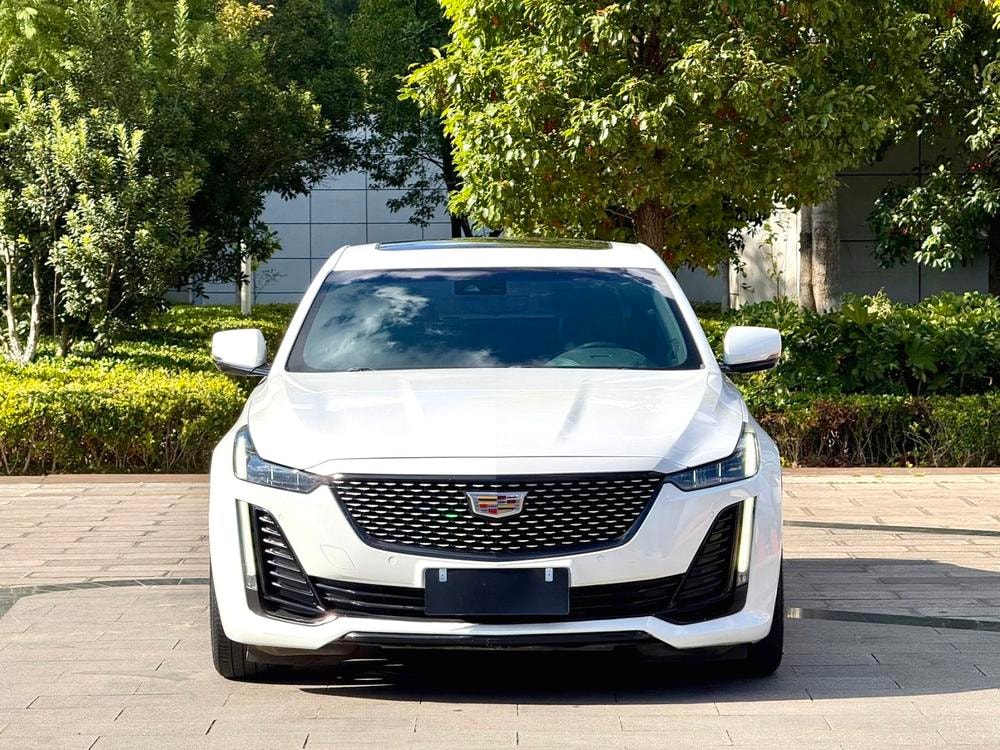 Cadillac CT5 2020 — фото автомобиля
