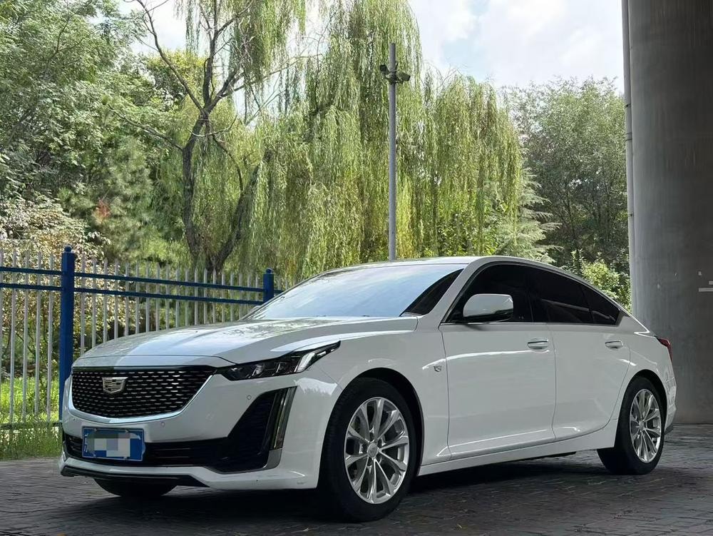 Cadillac CT5 2022 — фото автомобиля