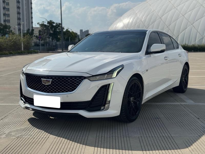 Cadillac CT5 2022 — фото автомобиля