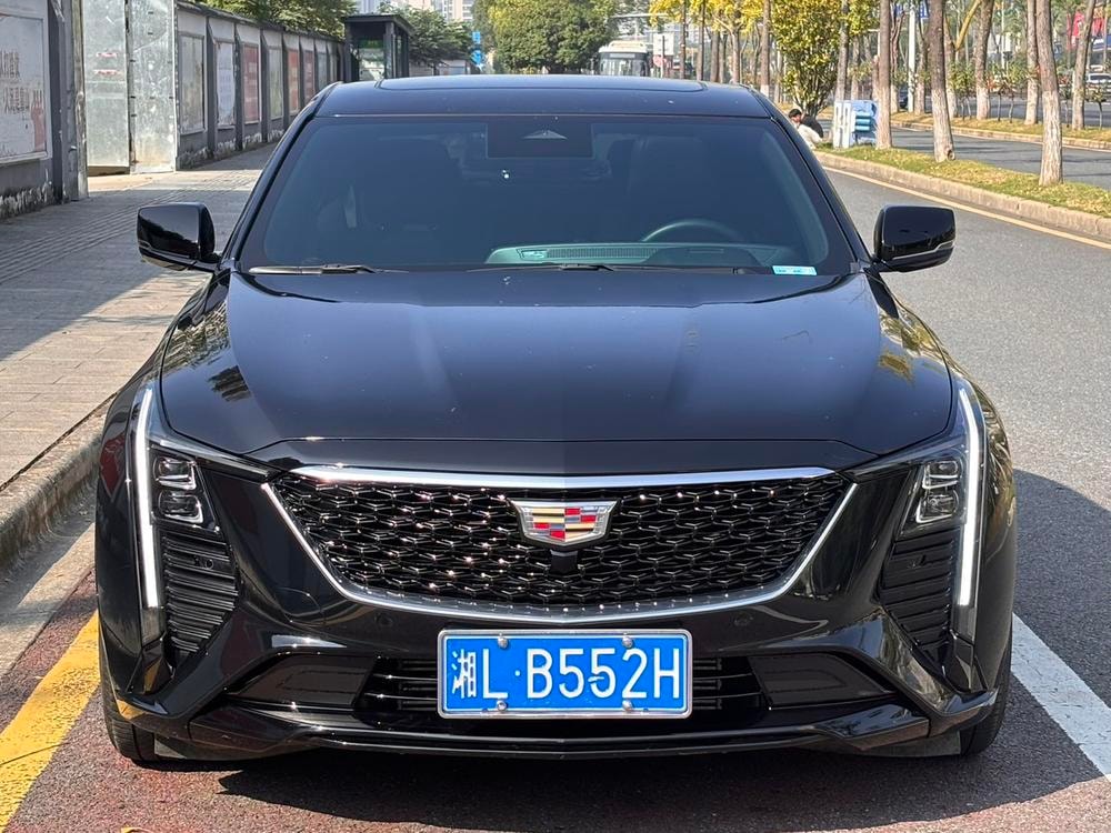 Cadillac CT5 2024 — фото автомобиля