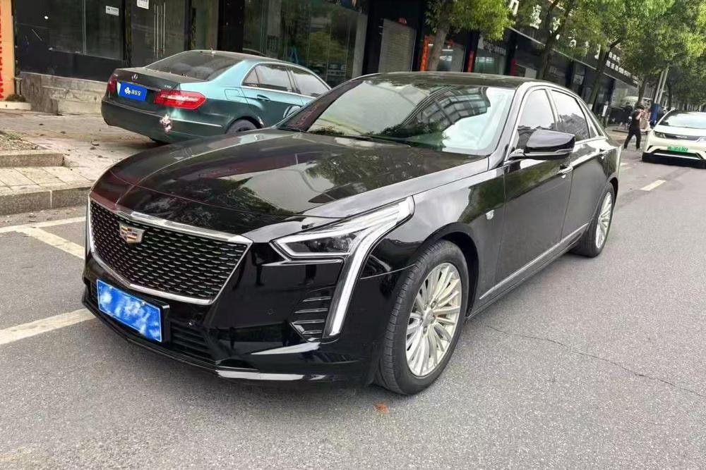 Cadillac CT6 2022 — фото автомобиля