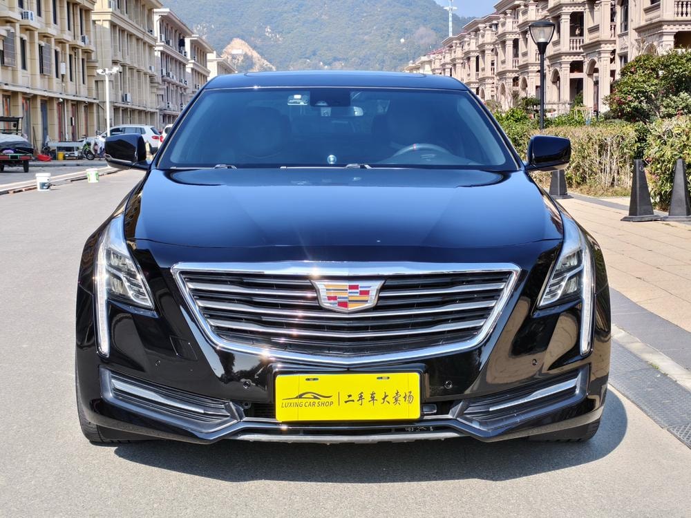 Cadillac CT6 2017 — фото автомобиля