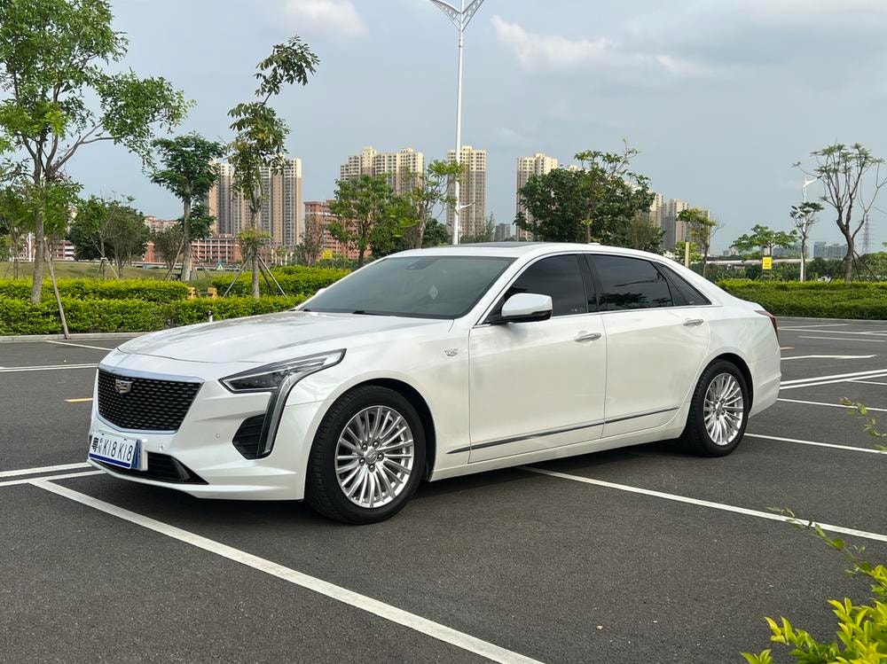 Cadillac CT6 2021 — фото автомобиля 1