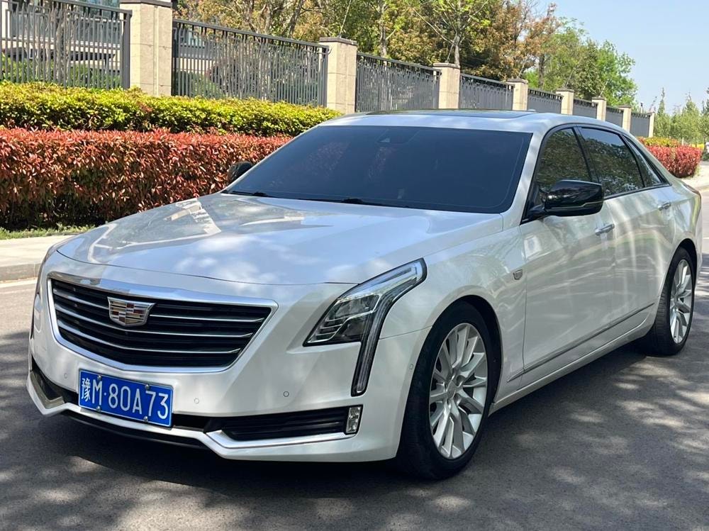 Cadillac CT6 2016 — фото автомобиля