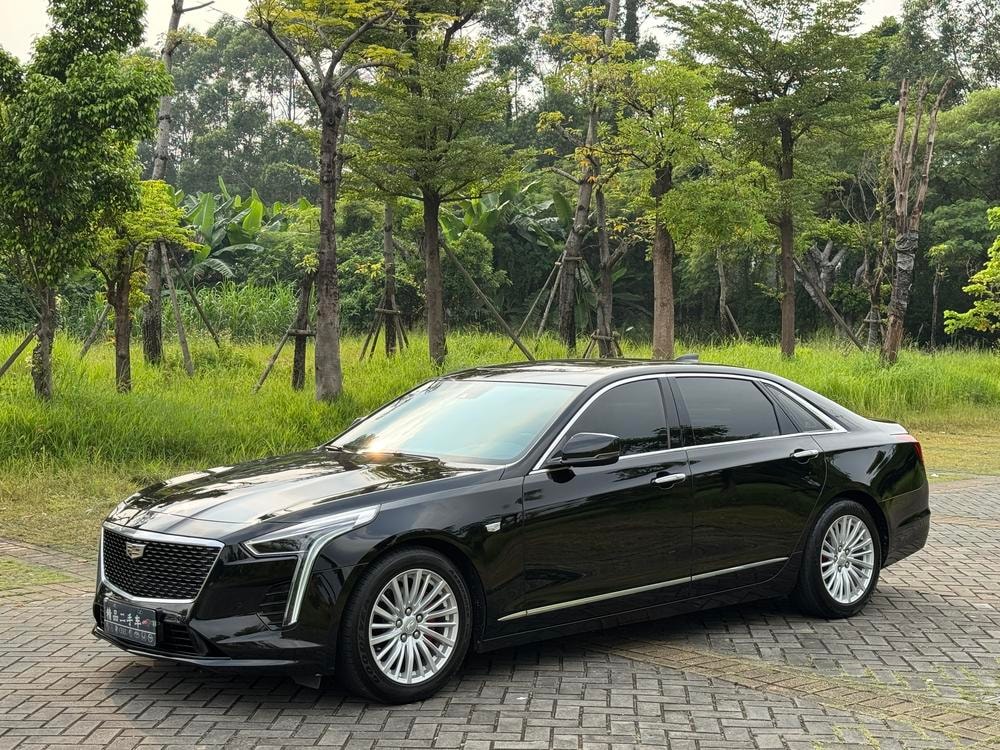 Cadillac CT6 2021 — фото автомобиля