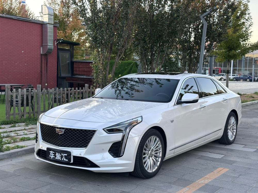 Cadillac CT6 2019 — фото автомобиля
