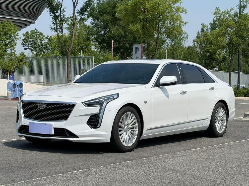 Cadillac CT6 2022 — фото автомобиля