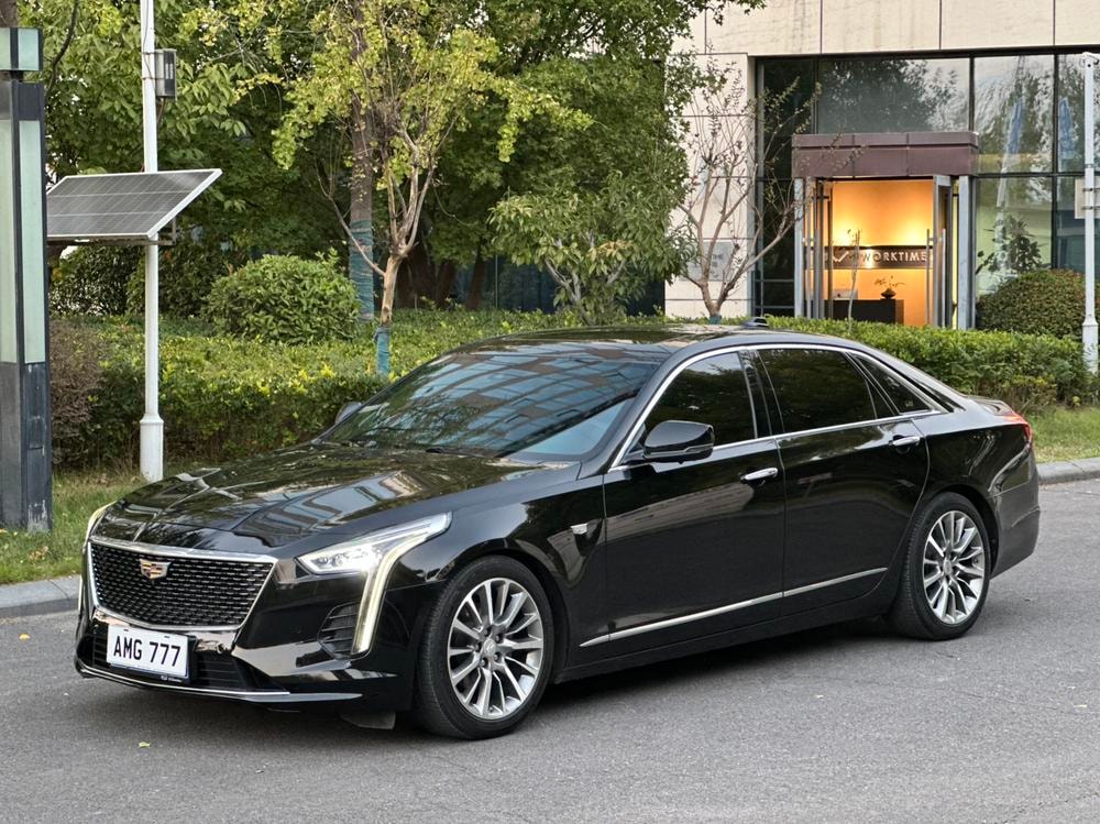 Cadillac CT6 2020 — фото автомобиля 1