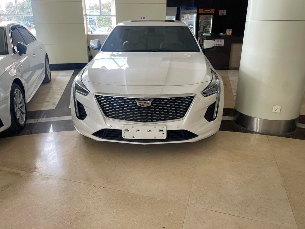 Cadillac CT6 2021 — фото автомобиля 1