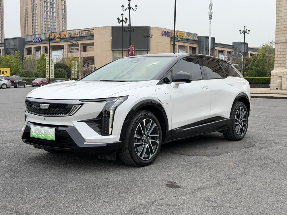Cadillac IQ 2024 — фото автомобиля 1