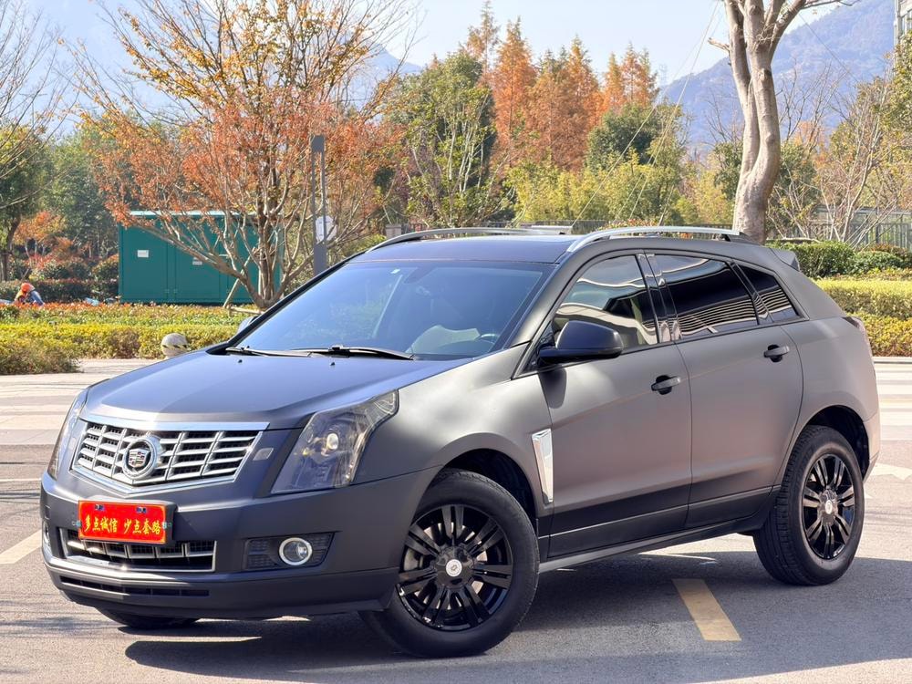 Cadillac SRX 2015 — фото автомобиля
