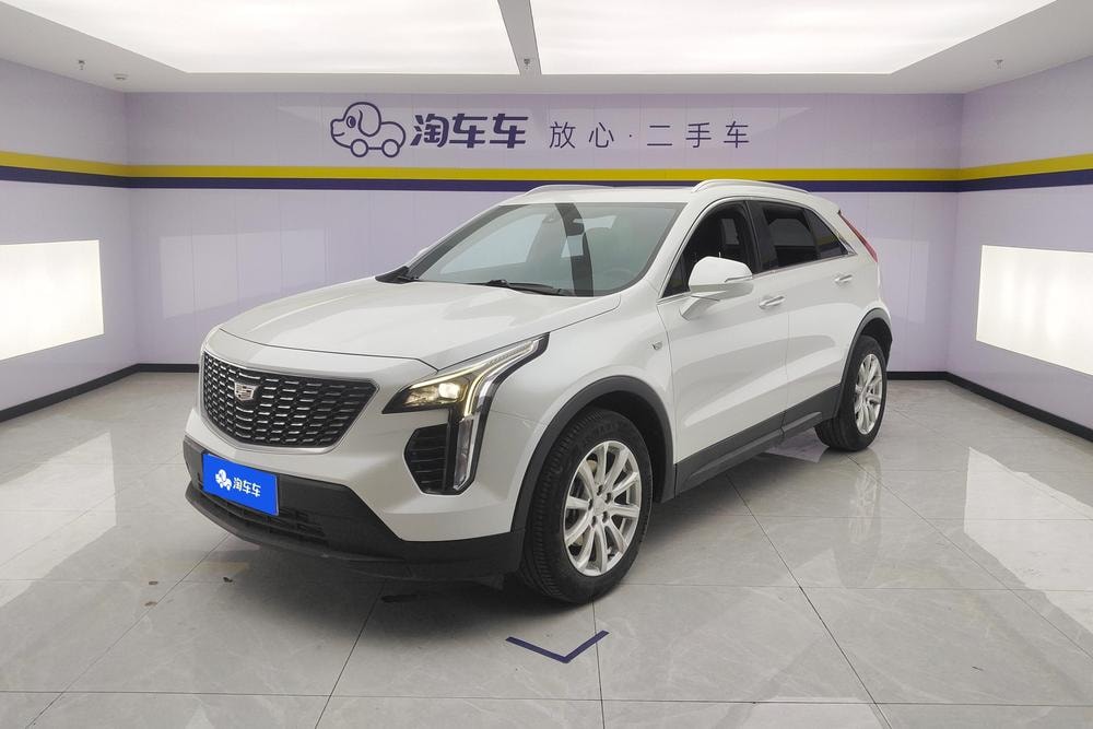 Cadillac XT4 2022 — фото автомобиля 1