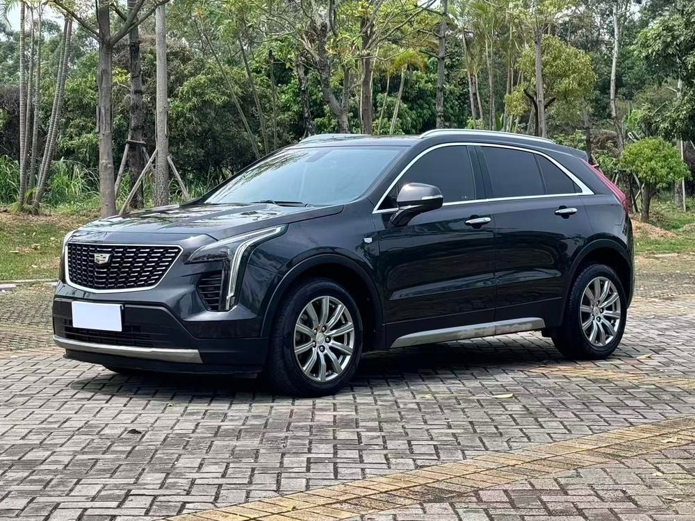 Cadillac XT4 2018 — фото автомобиля